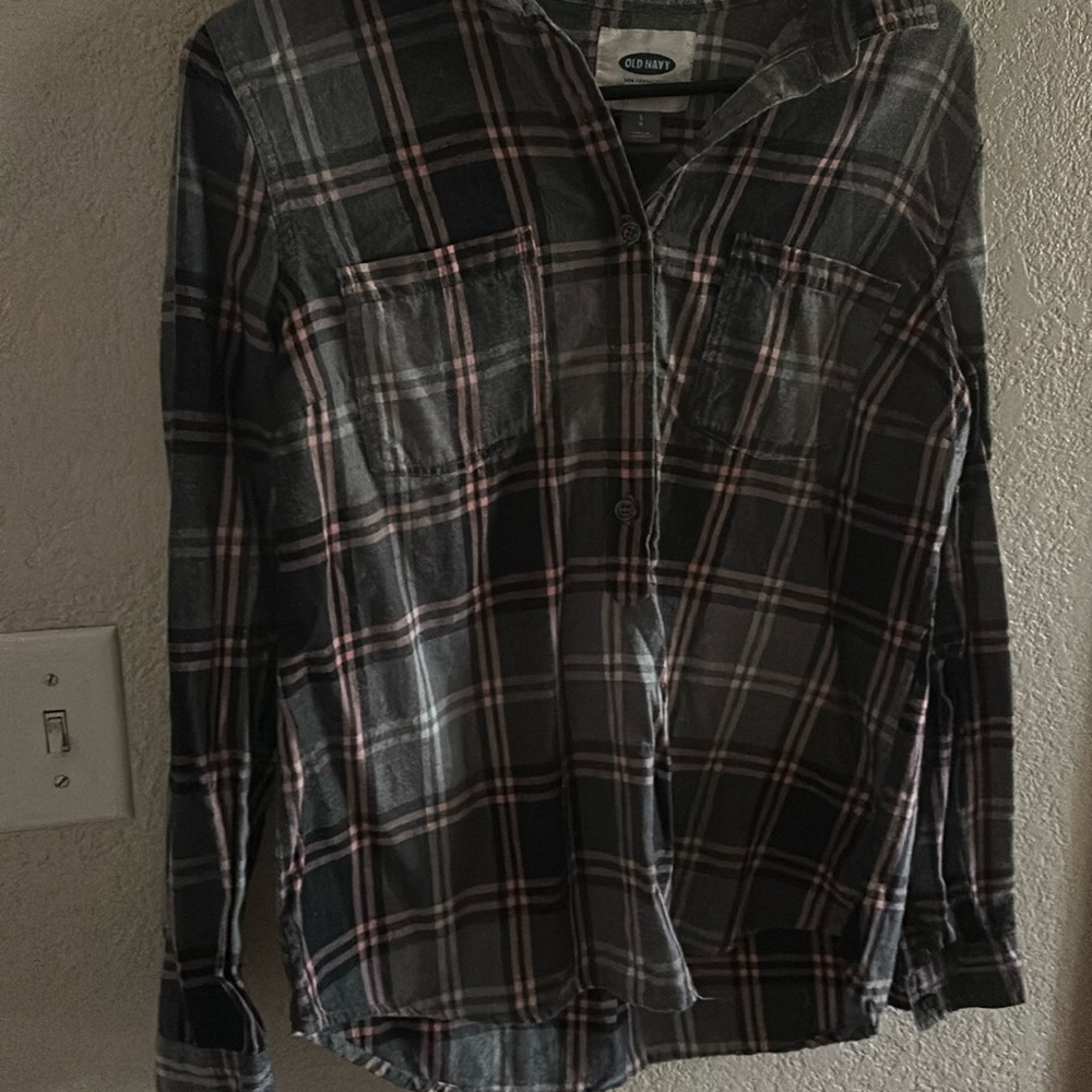 Old Navy plaid long sleeves
